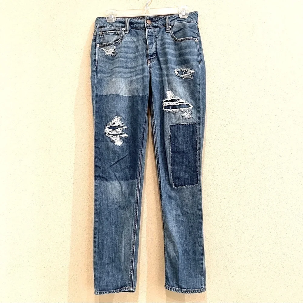 AMERICAN EAGLE Womens Tomgirl Jeans Shadow Patched Blues Button Fly Denim Size 0
